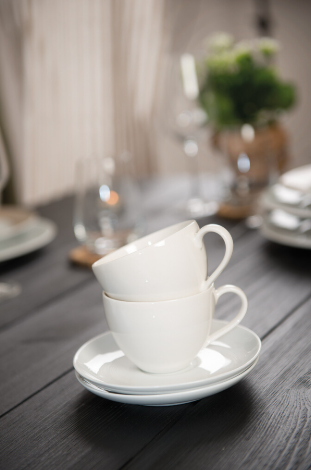 Villeroy & Boch vivo Kaffeeuntertassen - 6er-Set - Premium Porzellan - 14,7 x 14,7 x 1,9 cm - Weiß
