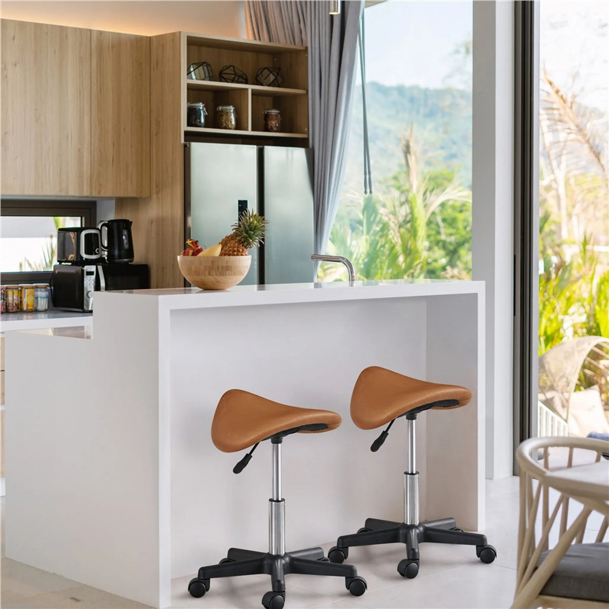 Yaheetech Saddle Stool Ergonomisch - Ausgestattet mit höhenverstellbarem SGS Gaslift und 360° drehbaren Nylonrädern und verchromtem Fuß - Für Friseursalon und Praxis - Retro Braunes PU Kunstleder und Metall - 50 x 50 x 45,5-60 cm