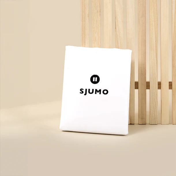 Sjumo - Tencel Satin Bettbezug - 200x220 cm - Frisches Weiß Tencel & Baumwollsatin - Hochglanz & Seidenweich - Antiallergisch & Atmungsaktiv - Inklusive 2 Gratis Kopfkissenbezüge