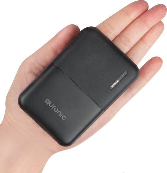 Auronic Powerbank - 10.000 mAh - 4 Anschlüsse - 2,4A USB/Micro-USB/USB-C - Inkl. Kabel - Schwarz