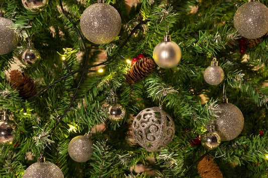 Weihnachtsgeschenke Weihnachtskugeln Set Silber - 100 Kunststoff Weihnachtskugeln - Verschiedene Ausführungen - Ã˜ 3/4/6 cm