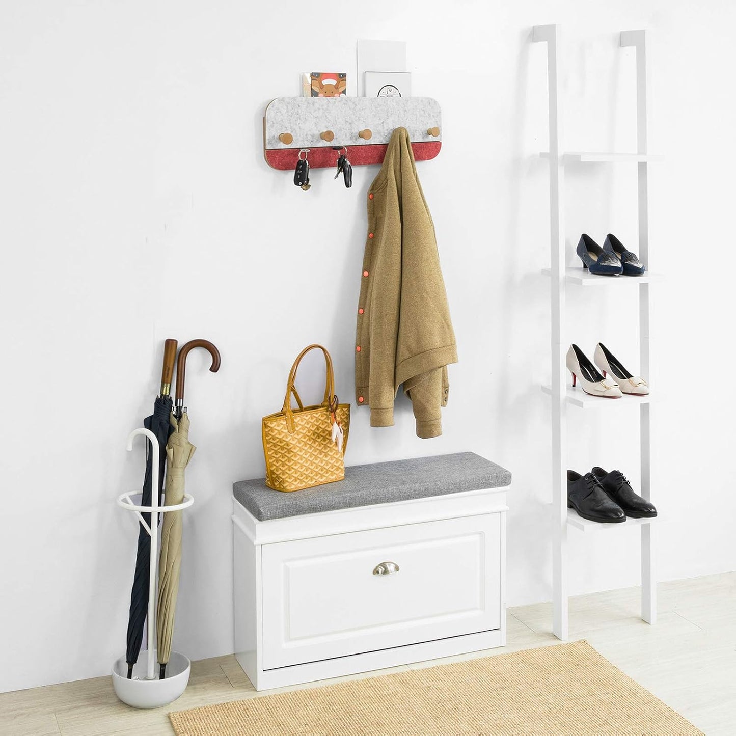 SoBuy FHK16-R Wandgarderobe – 5 Haken – Bambus & Filz – 55 x 3 x 19 cm – Rot