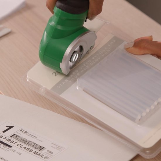 Hammersmith SharpSpin – Kabelloser Universalschneider – Elektrische Schere – Kartonschneider – Rollmesser – Akku-Schere – Schneidet Leder, PVC, Teppich, Karton und mehr
