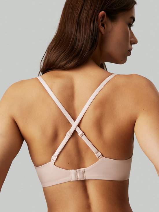 Calvin Klein Damen Seductive Comfort Push-up-T-Shirt-BH – T-Shirt-BH – beige