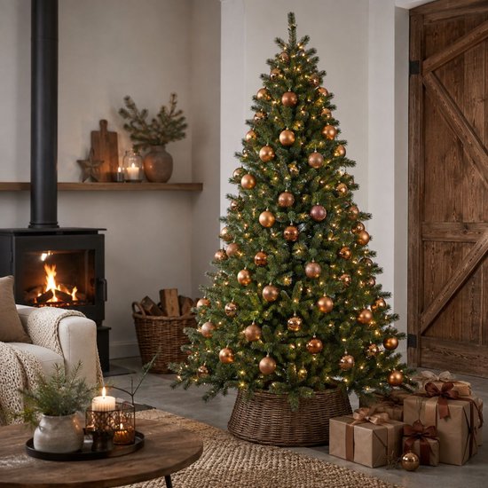 Black Box Trees Toronto Kunstbaum H 230 x T 140 cm – Weihnachtsbaum mit realistischen, frostigen Nadelspitzen – Weihnachtsdekoration für den Innenbereich – Scharnierkonstruktion für schnellen und einfachen Aufbau – Grün