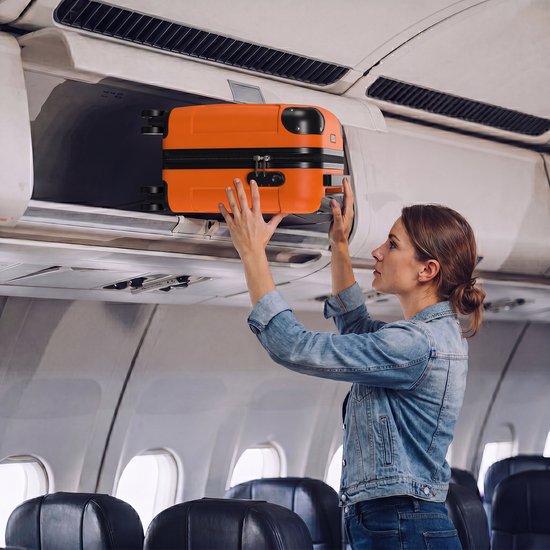 TRVLMORE Handgepäckkoffer – 40 x 30 x 20 cm – Unter-Sitz-Gepäck – 24 l – Zahlenschloss – 4 Rollen – Orange