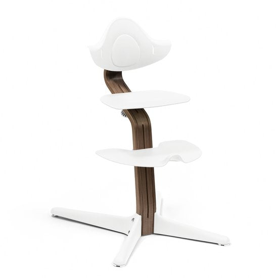 Stokke® Nomi® Kinderstuhl – Walnuss – Weiß