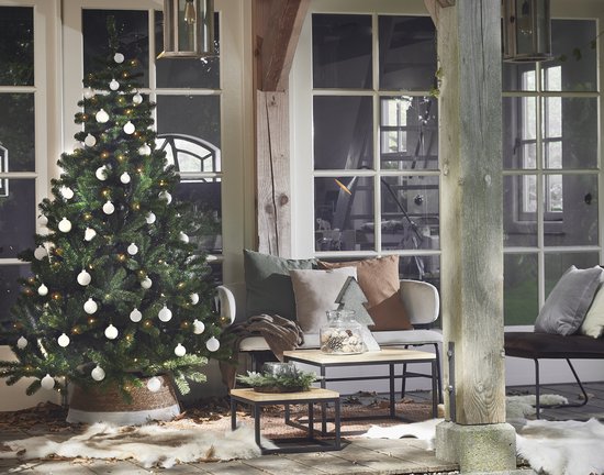 Black Box Trees Charlton Weihnachtsbaum – Weihnachtsdekoration für den Innenbereich mit natürlicher Ausstrahlung – Kunstbaum aus weichen PVC-Nadeln für einen realistischen Look – H 155 x Ø 91 cm – Grün