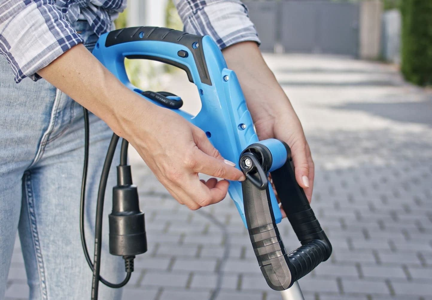 CFH Elektrische Fugenbürste - Unkrautbürste - Mit zwei extra Bürsten