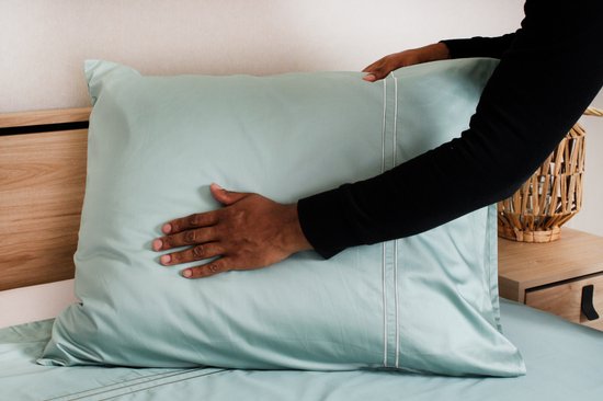 PHLOX Bettbezug King - 100% Baumwollsatin (300 TC) - Double 200x200/220 cm + 2 Kopfkissenbezüge - Weich & Hautfreundlich - Jade