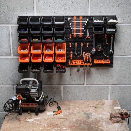 BLACK+DECKER Werkzeugtafel mit Aufbewahrungsfächern und Aufhängern – 98 x 23 x 43 cm – 43 Teile – Werkzeugwand