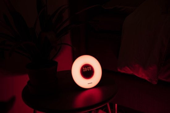 Grundig Wake Up Light - Nachtlicht mit Zeitanzeige - Lichtwecker mit FM-Radio und Naturgeräuschen