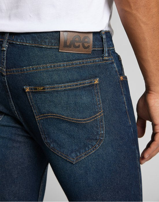 LEE LEGENDARIAN SLIM ROAD RASH MEN'S BREAKERS B32 x L32