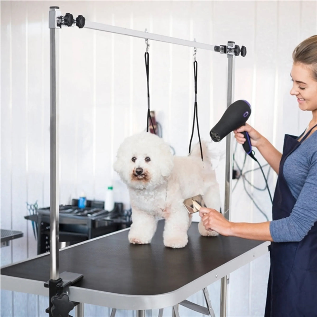 Yaheetech Trimm-Tisch mit doppelten Trimm-Arme - Ausgestattet mit Anti-Rutsch-Tischplatte und klappbaren Rahmen und Mesh-Oberfläche Korb - für große Hunde und Katzen - Schwarz Metall Kunstleder und Mdf - 118 x 60,9 x 177 cm