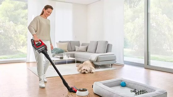 Bosch – Unlimited 8 – ProAnimal – BCS8214ANM – Staubsauger – Schwarz/Rot