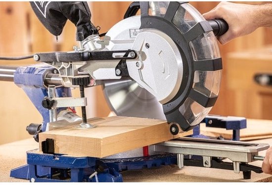 Scheppach Kapp- und Gehrungssäge HM254SPX – 2200 W | 255 mm | Laser, LED und Drehtisch | 2 Sägeblätter