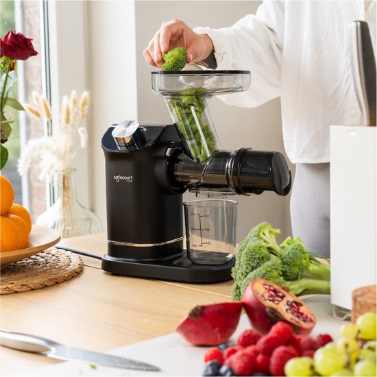 Safecourt Kitchen - Slowjuicer - Entsafter - Gemüse- und Obstpresse - 300ml - Schwarz