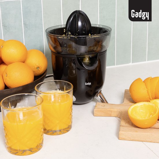 Gadgy Elektrische Zitruspresse – Orangen- und Zitronenpresse mit Ausgießer – Entsafter mit 2 Presskegeln – Tropfschutz – Rutschfest – 100 W – Schwarz – Spülmaschinenfest