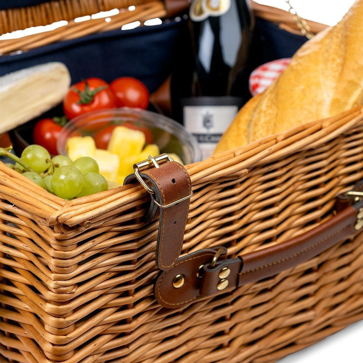 LifeGoods Picknickkorb - 29-teiliges Set mit Picknickdecke - 4 Personen - PU-Leder