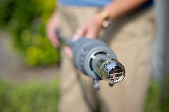 QLT 3-in-1 Elektrischer Unkrautbrenner - BBQ-Anzünder - Farb- und Lackbrenner - 2000W - Mit 5 Aufsätzen & Rädern