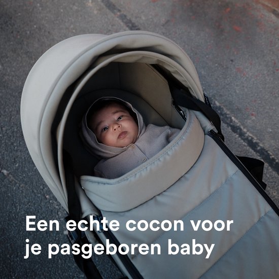 Stokke YOYO Newborn Shell, Taupe – Für Babys bis zu 6 Monaten oder 9 kg – Inklusive halbharter Haube, Doppelmatratze und Fußsack – Für den YOYO-Rahmen (separat erhältlich)