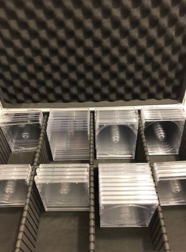 VDD Professional CD-Koffer DJ-Koffer - 140 CDs - Silber - 59x41x19 cm