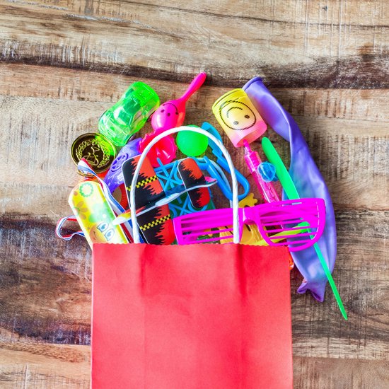 Partizzle 150x Treat Giveaway Gifts Pack - Zappelphilipp - Pinata Füllung - Zappelphilipp Box mit Spinner und Pop it Small Toys - Karneval Grabbelton Giveaway Gifts - Für Kinder