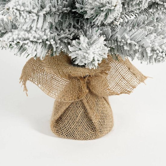 Black Box Trees Gerlos Kunstweihnachtsbaum mit Beleuchtung – Kunstbaum H 120 x T 51 cm – Kunstweihnachtsbaum mit verschneiten Zweigen – Weihnachtsdekoration für den Innenbereich – 166 Spitzen – Grün