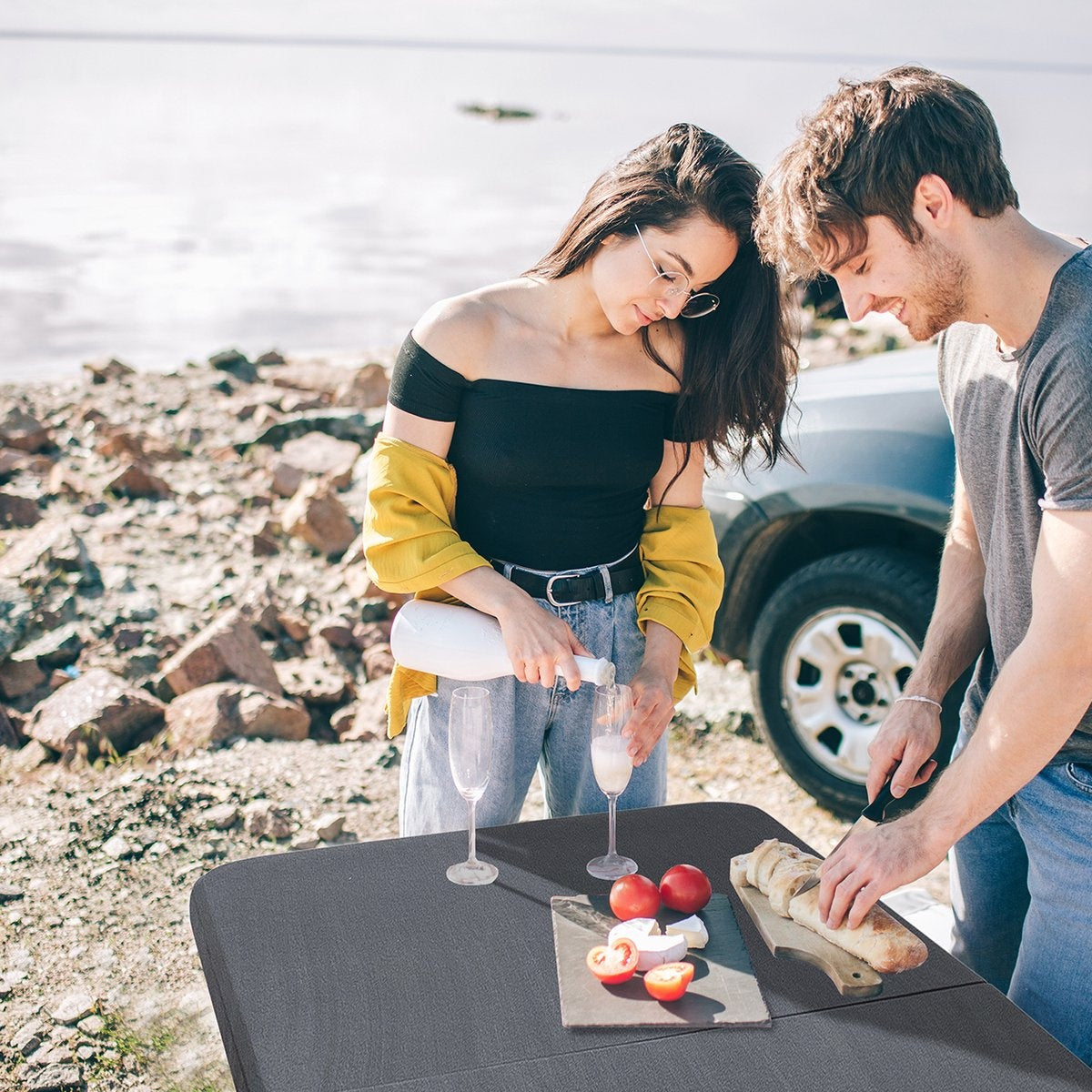 LifeGoods Zusammenklappbarer Tisch - 60x120cm - Campingtisch - Wetterfest - Klapptisch - Schwarz