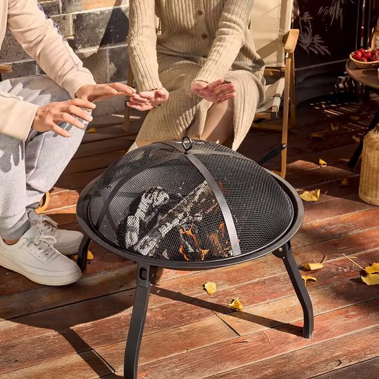 Travelhawk Feuerschale – Tragbare, zusammenklappbare Outdoor-Feuerschale – Feuerkorb für Grill – Mit Funkenfänger – Für Kohle oder Holz – 55 cm Durchmesser – Inklusive Deckel, Aufbewahrungstasche, Feuerzange und Grillrost
