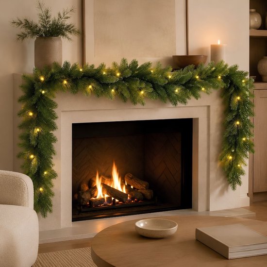 Black Box Trees Nagoya Girlande mit LED-Beleuchtung – Weihnachtsdekoration für eine stimmungsvolle Gestaltung – Weihnachtsgirlanden mit 30 warmweißen LEDs – Dekoration für den Innenbereich – 180 x Ø 20 cm – Grün