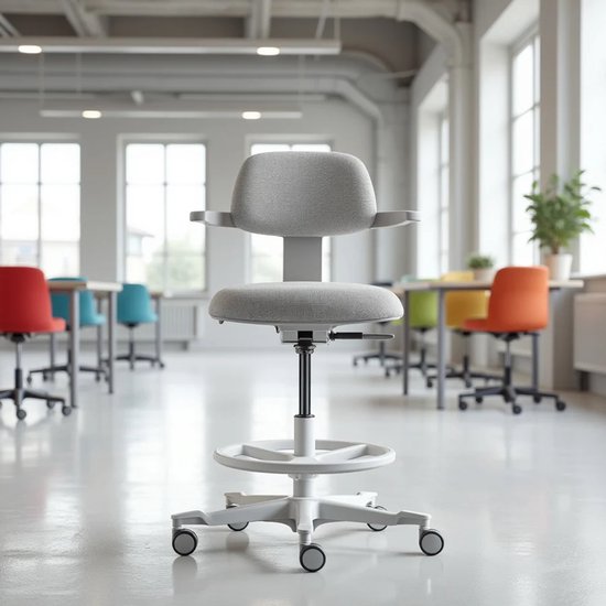 Backerz Ergonomischer Arbeitshocker mit Fußstützring – Bürostühle für Erwachsene – Vollständig verstellbar, bis 120 kg – Bürostuhl – Gaming-Stuhl – Weiß