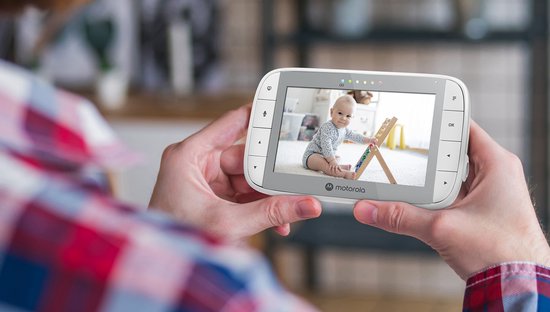 Motorola Nursery Babyphone mit Kamera – Babyphone VM 55 – Babykamera mit Farbdisplay, Zwei-Wege-Kommunikation und Infrarot-Nachtsicht – 300 m Reichweite – Zoomen, Neigen und Drehen