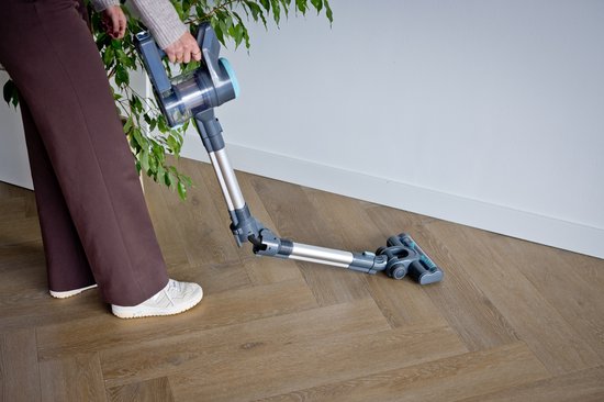 QLT kabelloser 2-in-1-Stabstaubsauger - mit flexiblem Aufsatz - Staubbuster - 150W - 2 Geschwindigkeiten - 10KPA