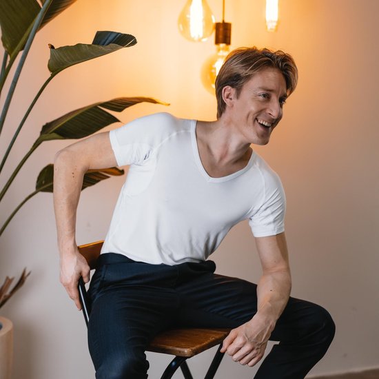 Anti Sweat Shirt - Fibershirts® - Eingenähte Achselpads - Unterhemd - Weiß - V-Ausschnitt - Herren - Größe XL
