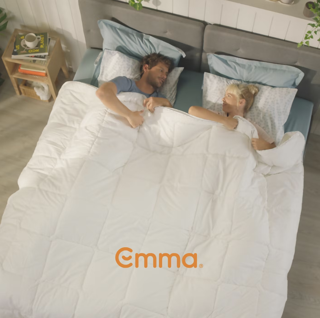 Emma 4-Jahreszeiten-Bettdecke - intelligenter 2-in-1-Komfort für jede Jahreszeit - 240 x 220 cm
