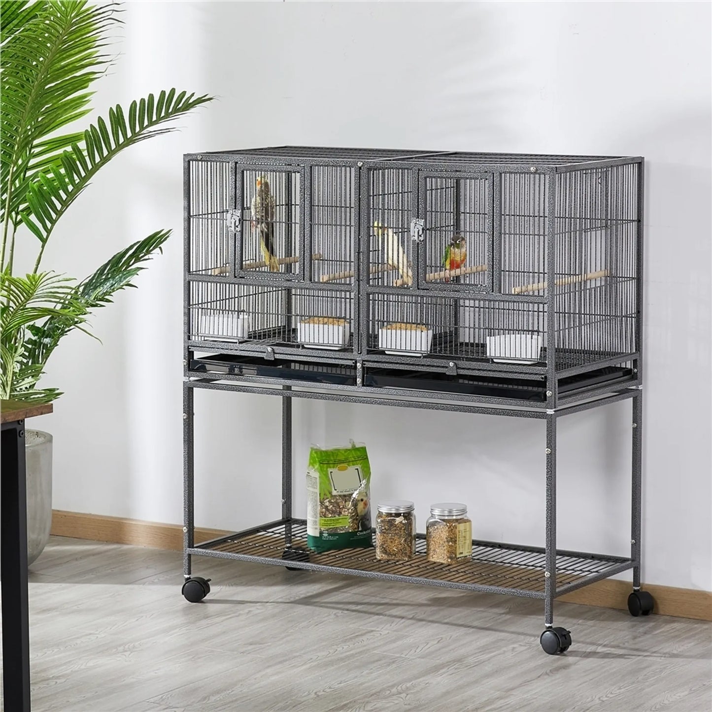 Yaheetech Vogelkäfig mit Trennwand - mit abnehmbarem Ständer und vier Sitzstangen und Aufbewahrung - für Kanarienvögel und Sittiche - schwarz lackiertes Metall und Holz - 95,5 x 45,5 x 105 cm