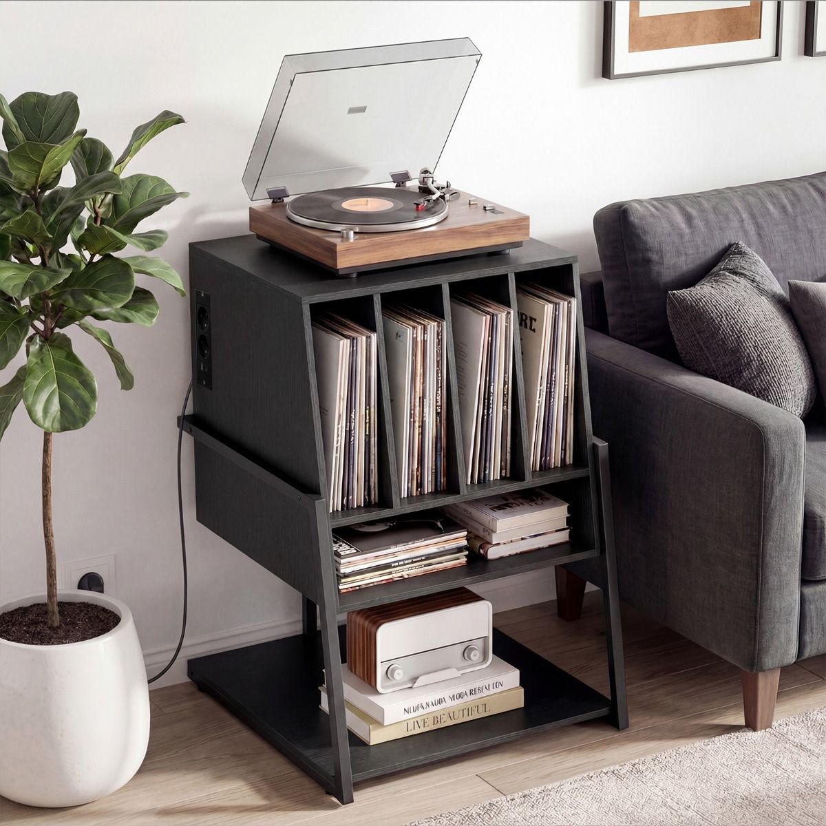 Coast Plattenregal – Aufbewahrungsschrank aus Holz mit Ladestation – Rollen oder verstellbare Füße – schwarz/rustikales Braun – 54 x 57 x 76,5 cm
