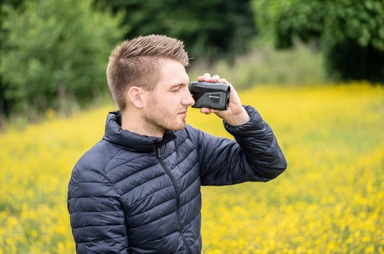 Bresser Entfernungsmesser - 6x24 - OLED Laser - Kompakt - Misst bis zu 800m und 300 km/h