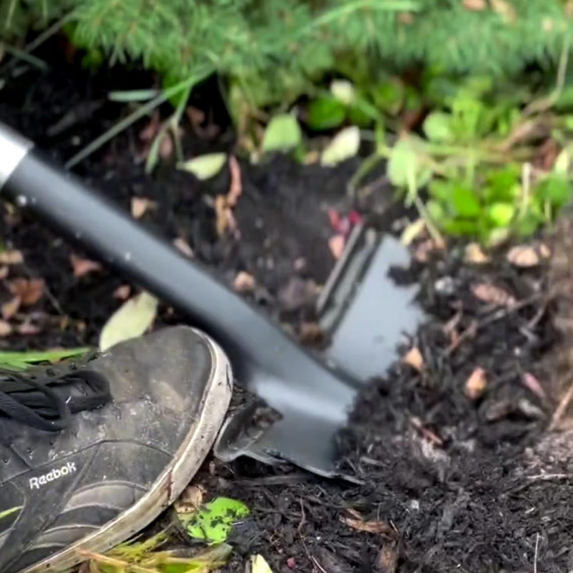 Hammersmith RayzerShovel All-in-One-Schaufel – Robuste Konstruktion aus Kohlenstoffstahl – Geeignet zum Graben und Sägen – Softtouch-Griff