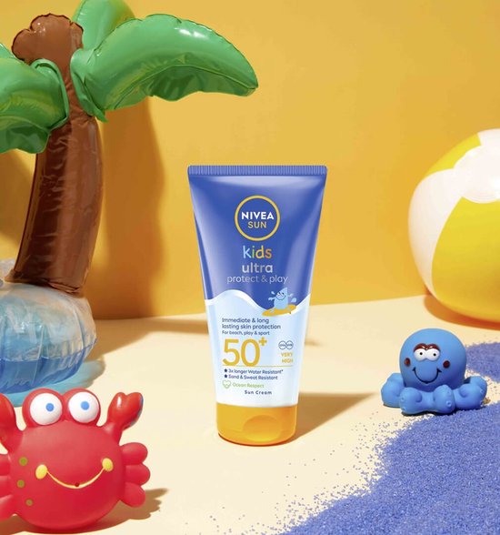 NIVEA SUN Kids Ultra Sonnencreme LSF 50 für Kinder – LSF 50+ – Sehr wasserfest – Sonnencreme für Gesicht und Körper – 150 ml