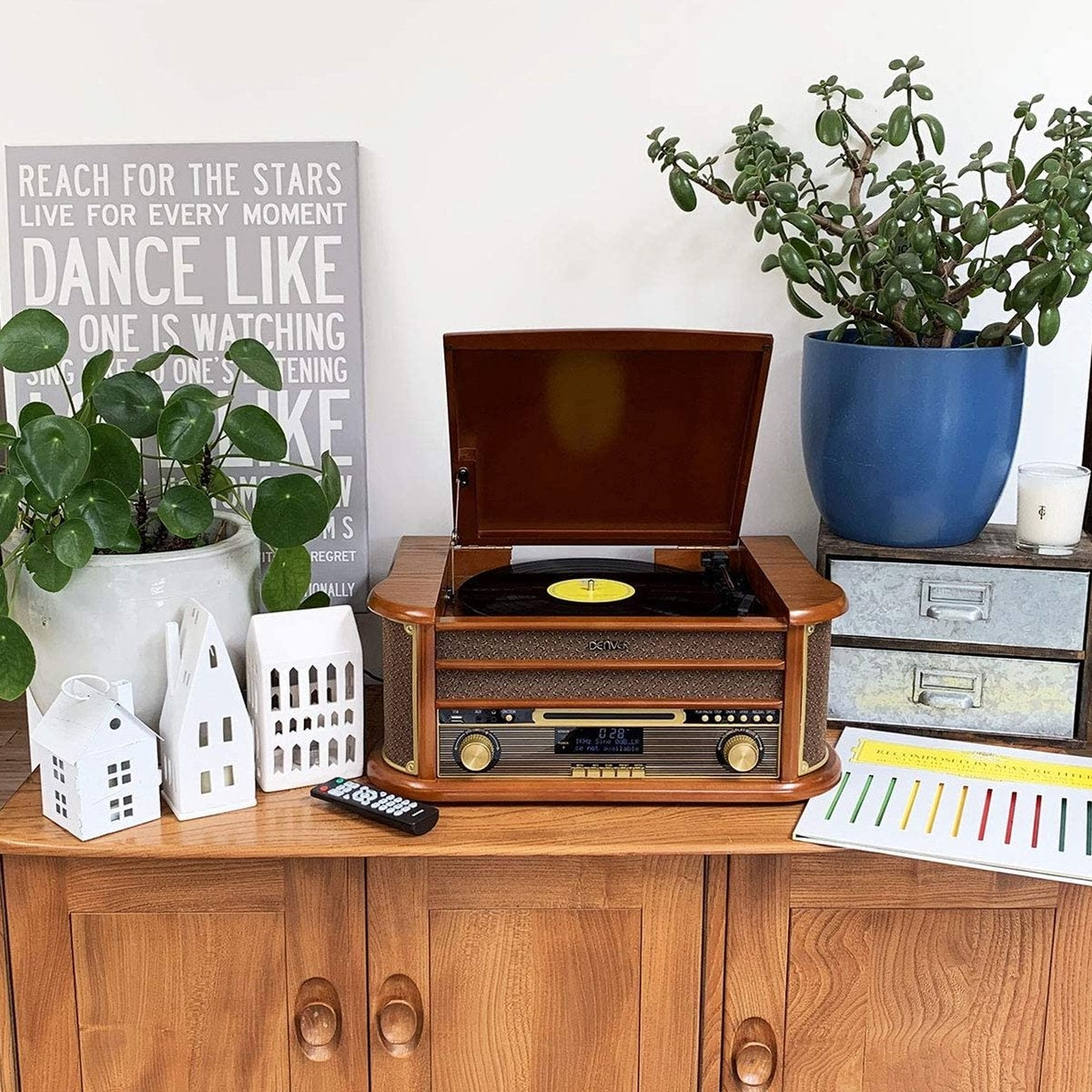 Denver Retro-Schallplattenspieler - Eingebaute Lautsprecher und Verstärker - DAB-Radio - Radio-CD-Player - MRD51 - Holz