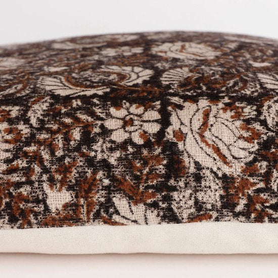 Mica Decorations Arkansas Dekoratives Kissen - L50 x H50 cm - Dunkelbraun