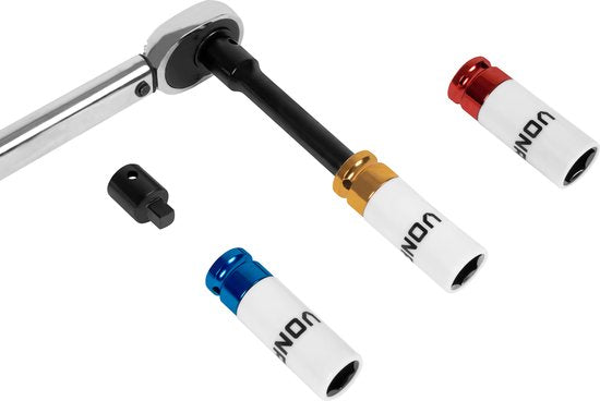 VONROC Drehmomentschlüssel Â½" - 470mm - 28-210Nm - Inkl. 3-teiligem Steckschlüsselsatz, Verlängerungsstück und Reduzierstück/Adapter