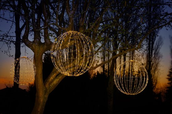 Luca Lighting Weihnachtslichtkugel mit klassisch weißen LED-Lichtern - Ø60 cm - Silber