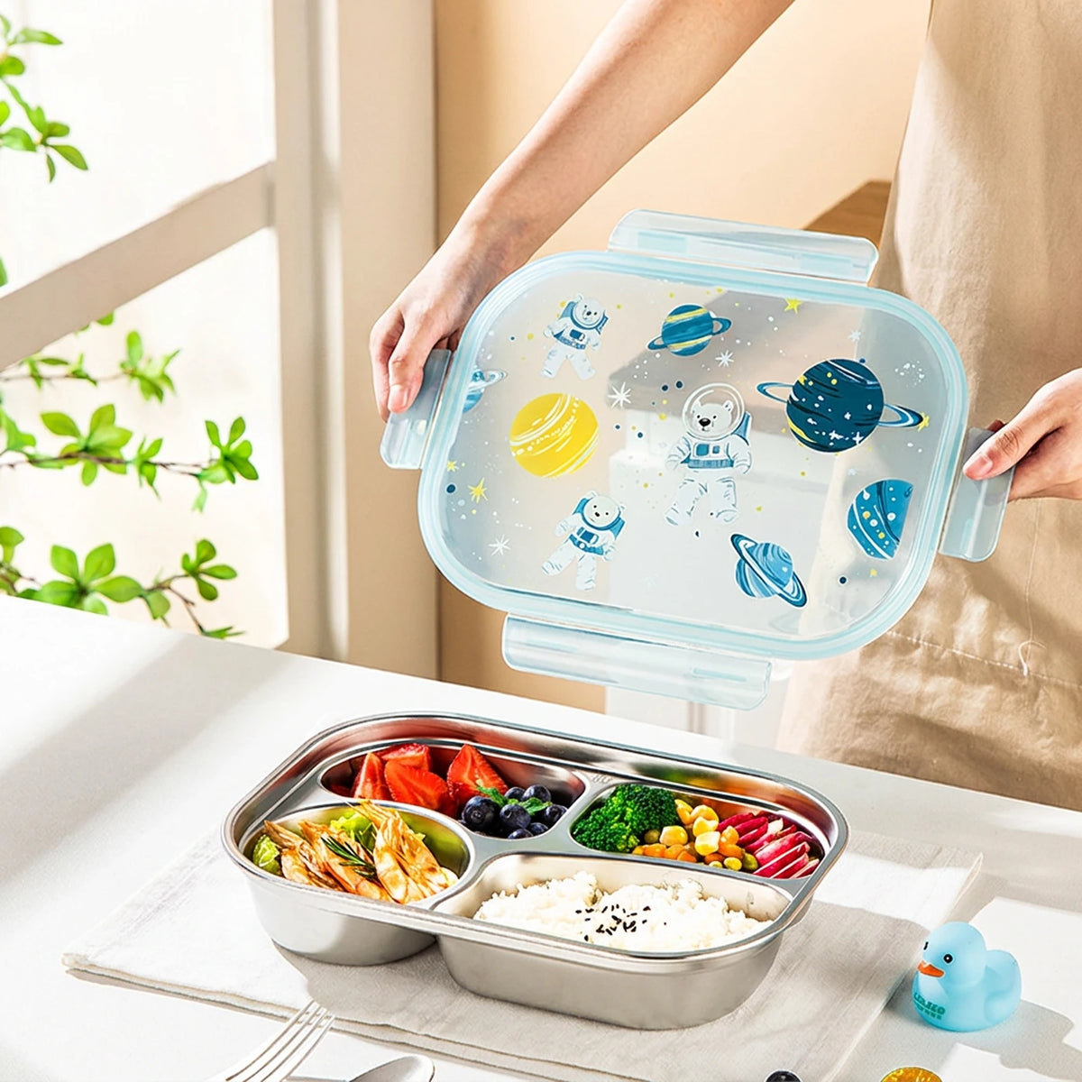 Maxcook Bento-Lunchbox – 4 Fächer – Edelstahl 316 – Weltraumdesign – MCWA5499-Behälter mit Deckel mit Weltraum-Astronauten-Motiv, tragbarer Lunchbehälter für das Büro oder ein Picknick MCWA5499