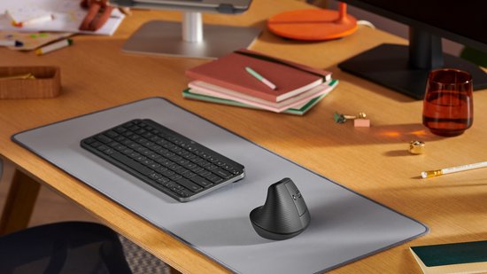 Logitech Lift – Vertikale ergonomische Maus – Für Rechtshänder – Dunkelgrau