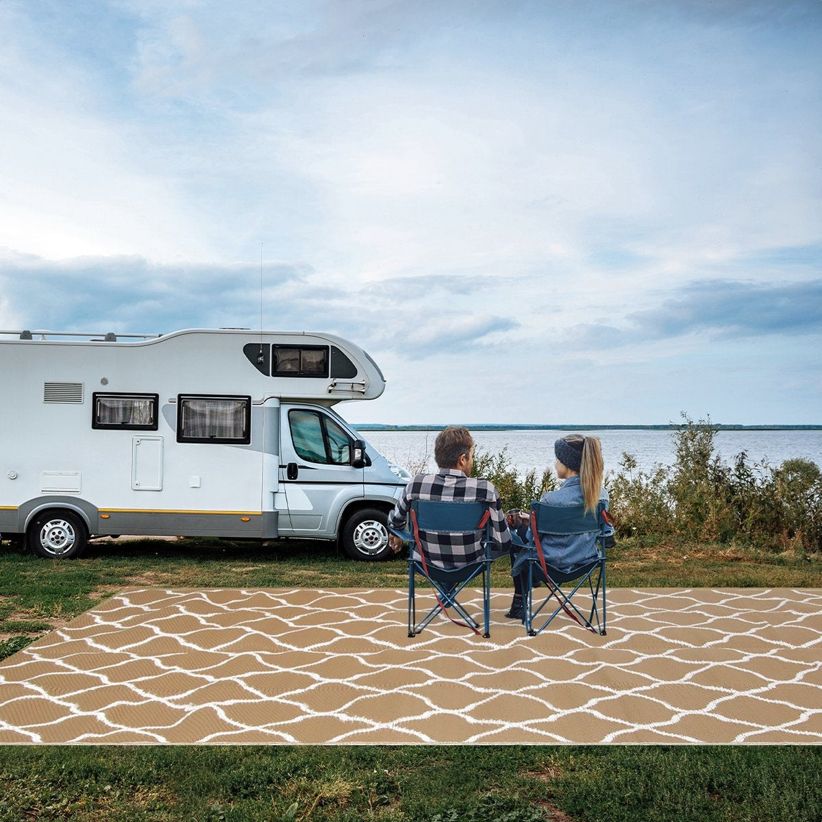 LifeGoods Outdoor-Teppich - 274x350cm - Gartenteppich - beidseitig verwendbar - Inkl. Tragetasche - Mit Muster - Beige/Weiß