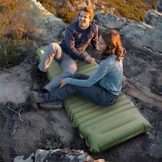Ever Trex Schlafmatte Comfort - 193x70x10cm - Eingebaute Pumpe - 1 Person - Campingmatratze - Selbstaufblasend - Grün