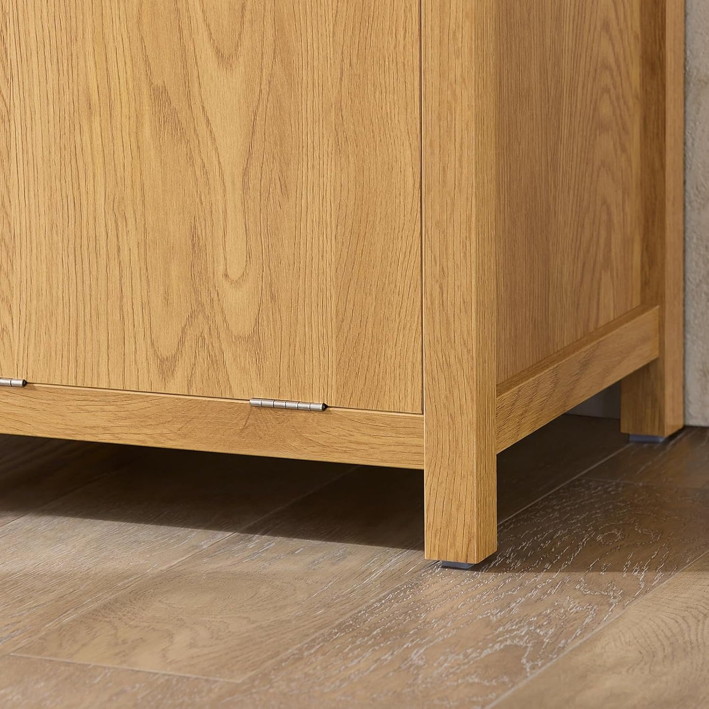 SoBuy Hoher Badezimmerschrank mit Wäschekorb und 3 Einlegeböden – Wandmontage – Holz – 40 x 35 x 173 cm